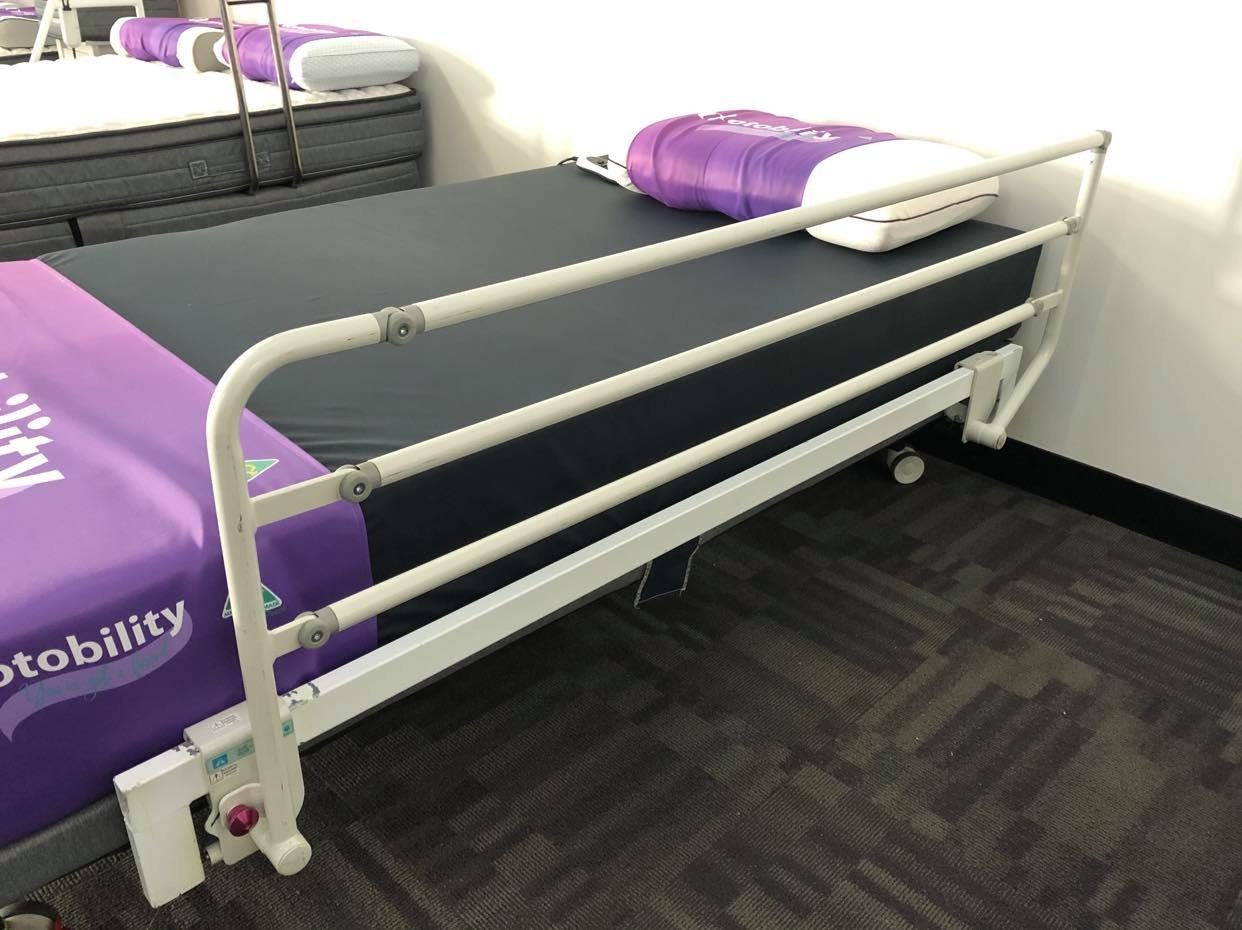 Collapsible Side Rail
